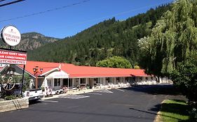 Overlander Motel